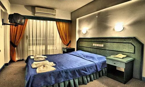 هتل آلبورا کوش آداسی